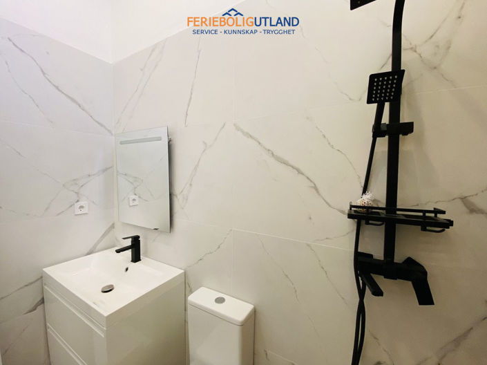 Image No.9-2 Bed Bungalow for sale