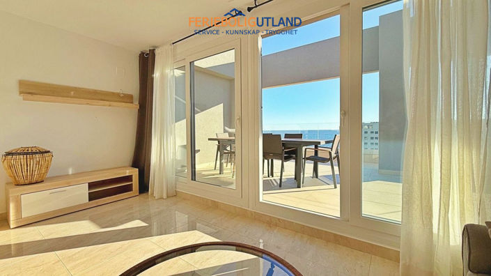 Image No.21-3 Bed Apartment for sale