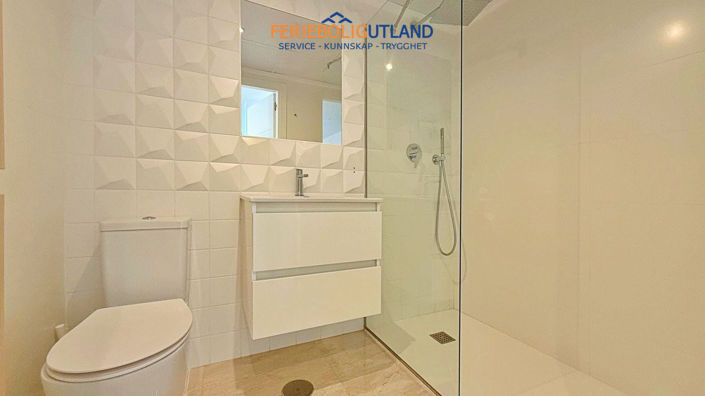 Image No.36-3 Bed Apartment for sale