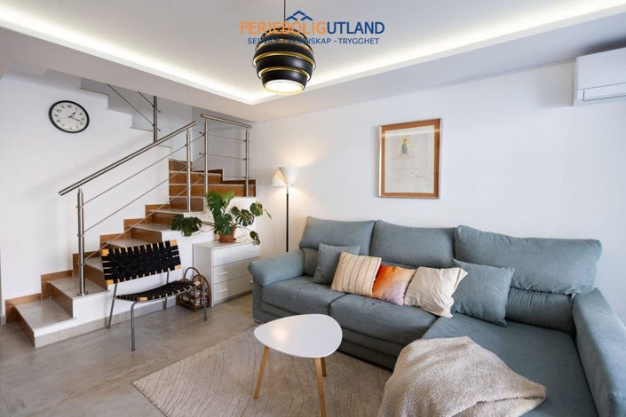 Image No.2-3 Bed Townhouse for sale