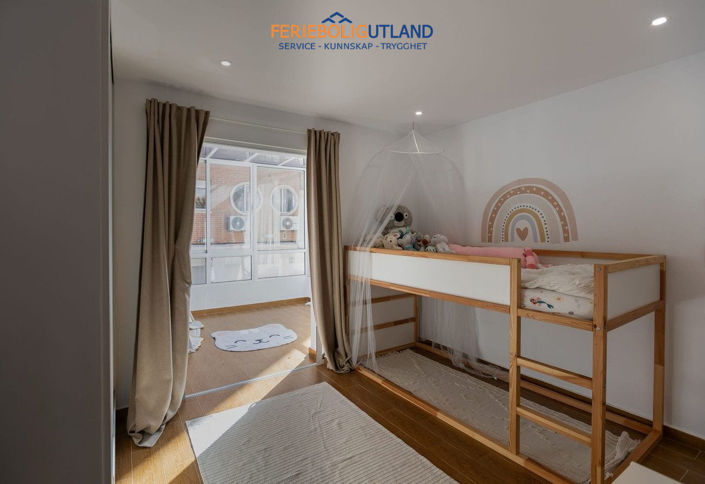 Image No.23-3 Bed Townhouse for sale