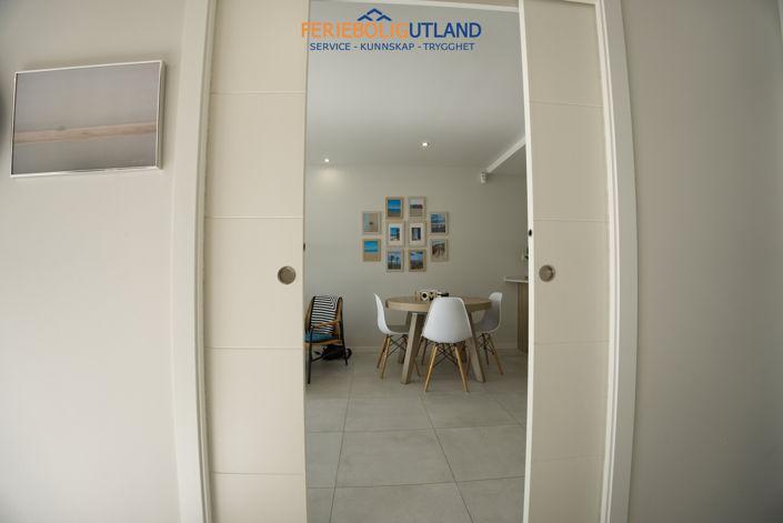 Image No.11-4 Bed Townhouse for sale