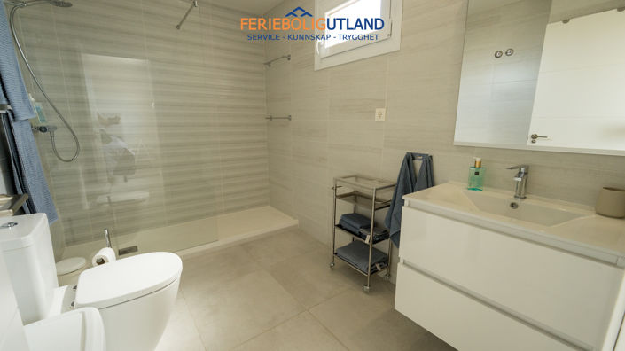 Image No.29-4 Bed Townhouse for sale