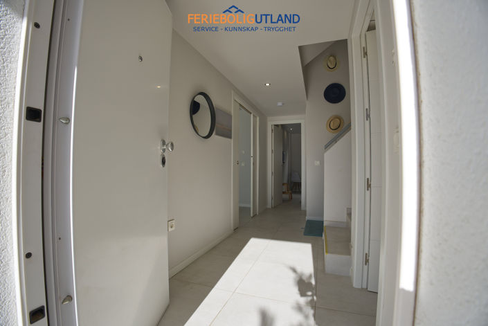 Image No.7-4 Bed Townhouse for sale