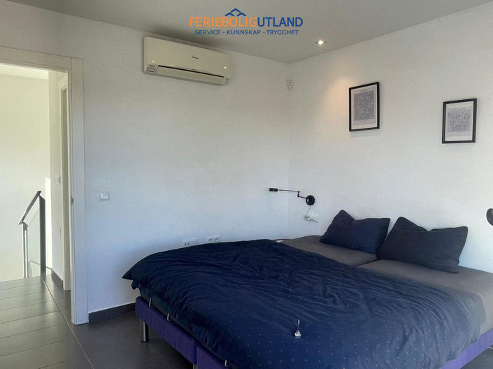 Image No.14-3 Bed Villa for sale