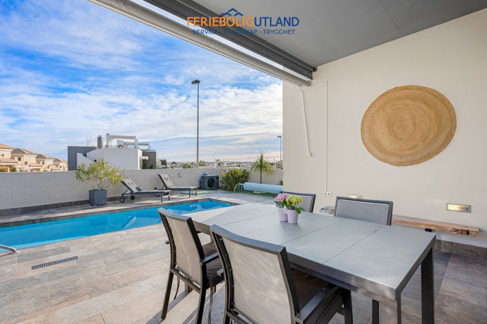 Image No.33-Villa de 5 chambres à vendre à Villamartin