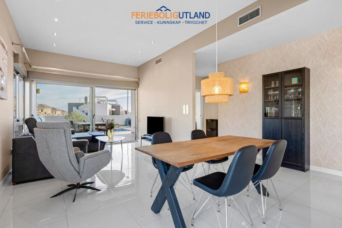 Image No.5-Villa de 5 chambres à vendre à Villamartin