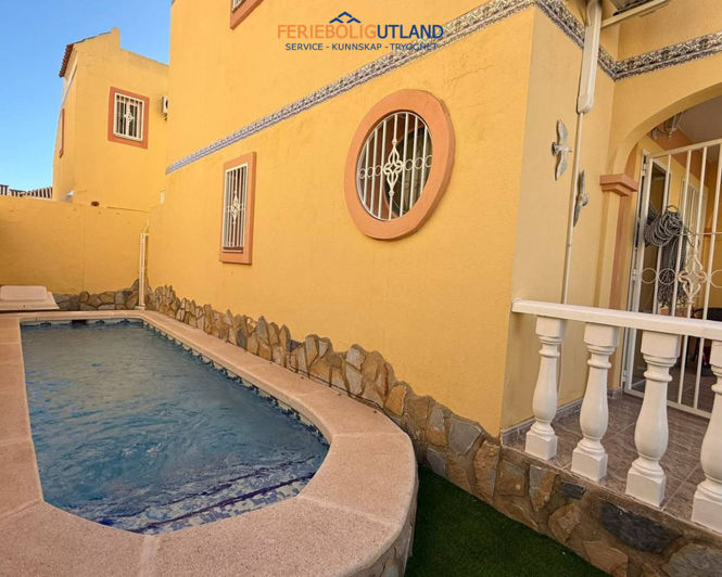 Image No.2-2 Bed Townhouse for sale