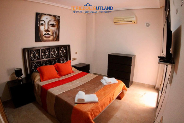 Image No.12-3 Bed Apartment for sale