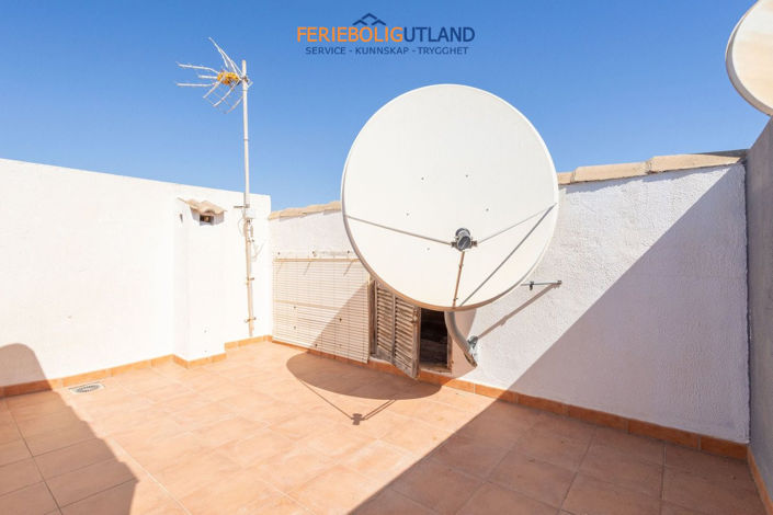 Image No.22-2 Bed Townhouse for sale