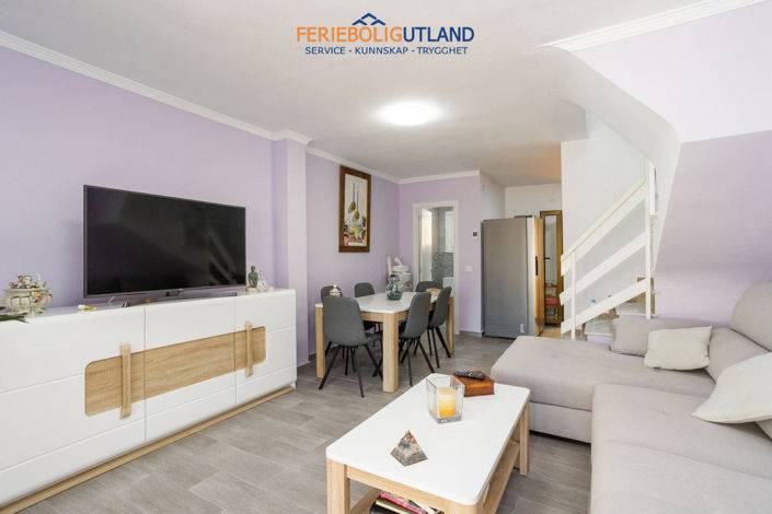 Image No.8-2 Bed Townhouse for sale