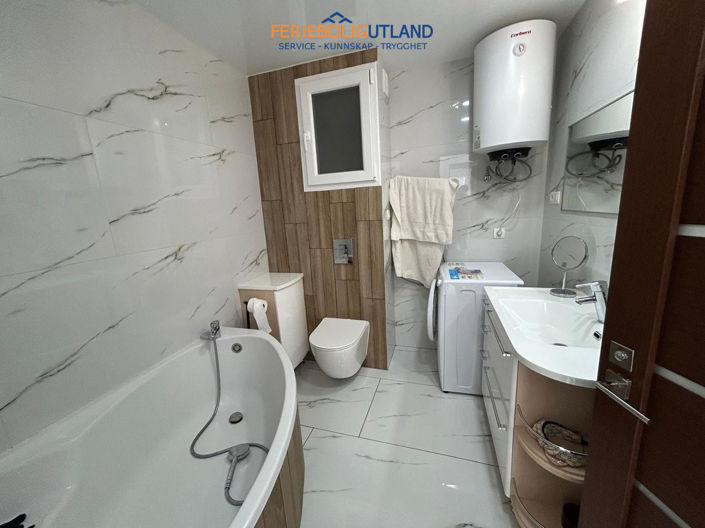 Image No.15-2 Bed Apartment for sale