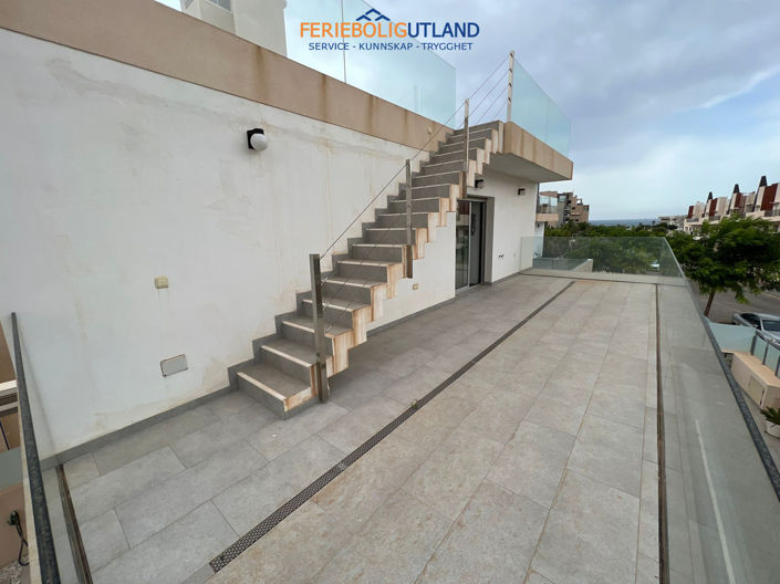 Image No.27-3 Bed Villa for sale