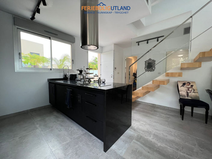 Image No.7-3 Bed Villa for sale