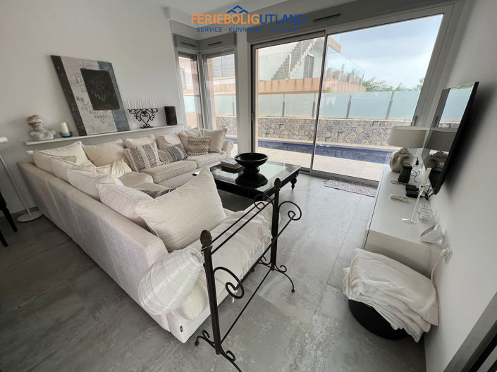 Image No.9-3 Bed Villa for sale