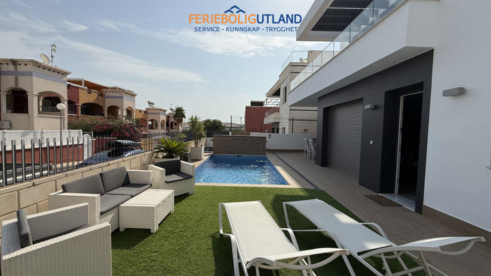 Image No.29-4 Bed Villa for sale