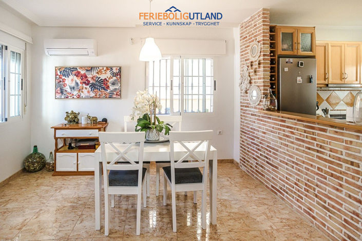 Image No.14-2 Bed Villa for sale