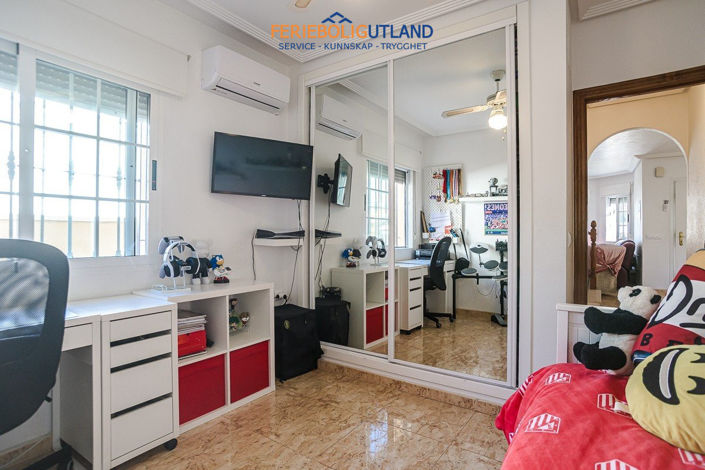 Image No.19-2 Bed Villa for sale