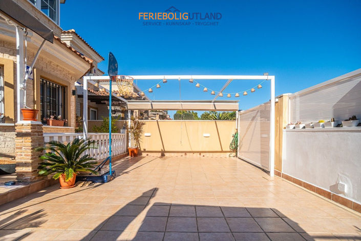 Image No.4-2 Bed Villa for sale