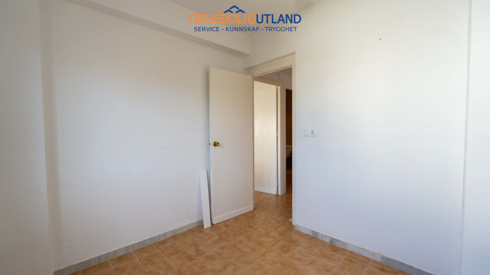 Image No.12-2 Bed Townhouse for sale