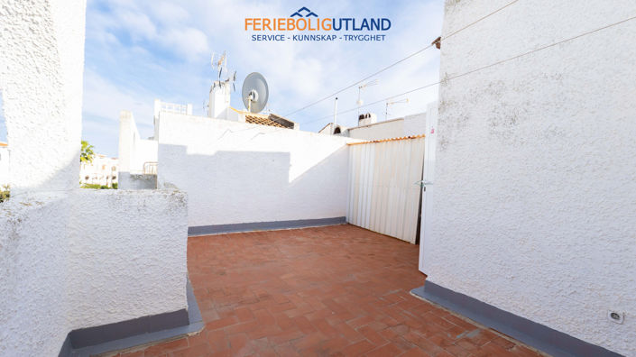 Image No.19-2 Bed Townhouse for sale