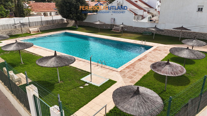 Image No.31-2 Bed Townhouse for sale