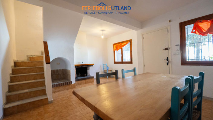 Image No.9-2 Bed Townhouse for sale