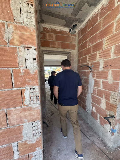 Image No.18-3 Bed Apartment for sale