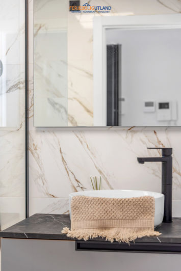 Image No.21-2 Bed Apartment for sale