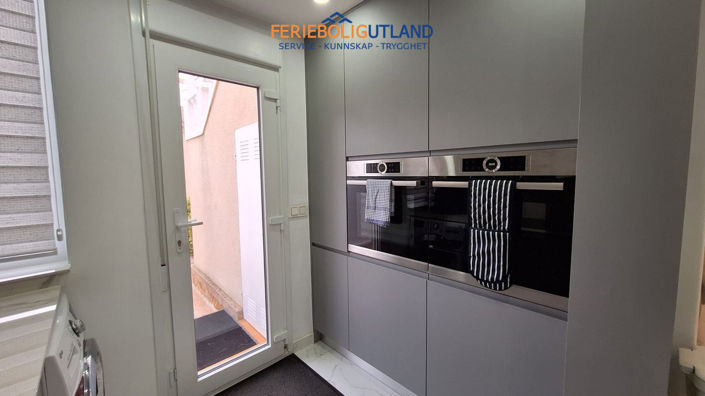 Image No.12-3 Bed Villa for sale