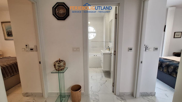 Image No.14-3 Bed Villa for sale