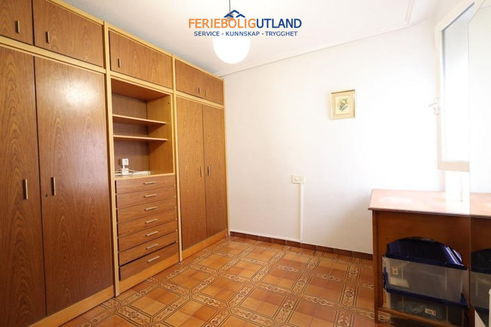 Image No.13-3 Bed Apartment for sale