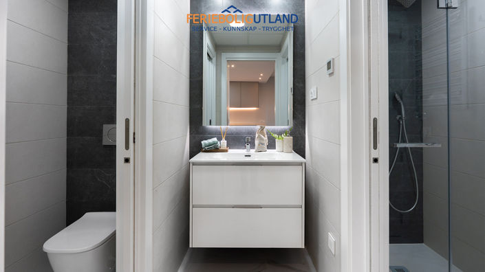 Image No.18-3 Bed Apartment for sale