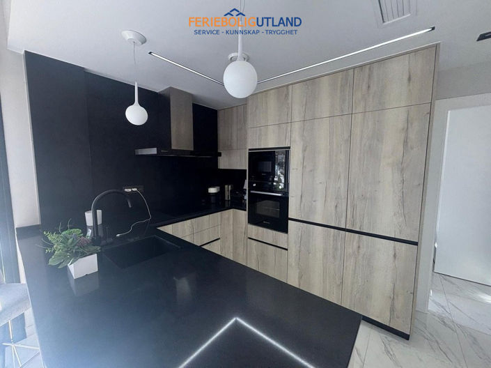 Image No.9-3 Bed Apartment for sale