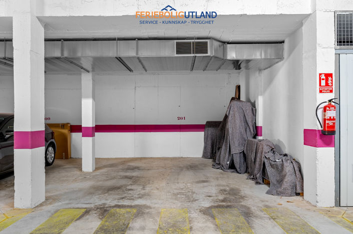 Image No.21-2 Bed Townhouse for sale