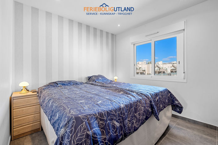 Image No.24-2 Bed Townhouse for sale