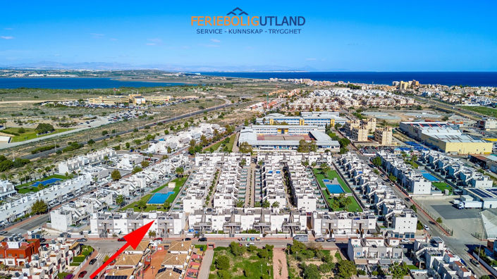 Image No.35-2 Bed Townhouse for sale