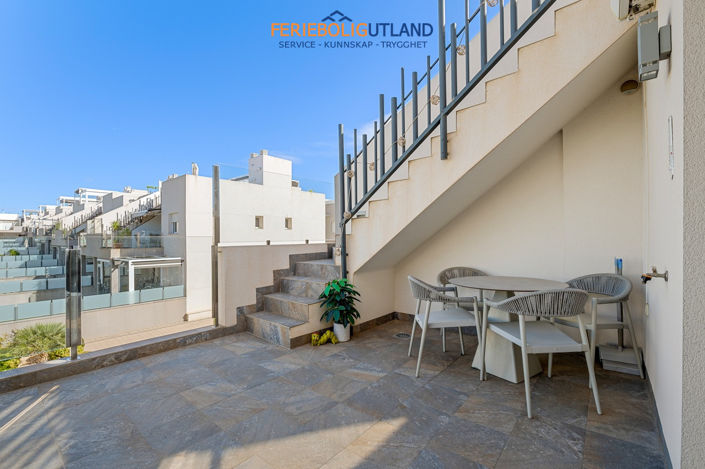 Image No.4-2 Bed Townhouse for sale