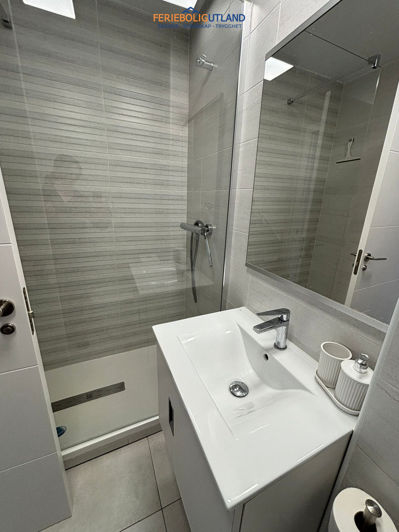 Image No.16-2 Bed Bungalow for sale