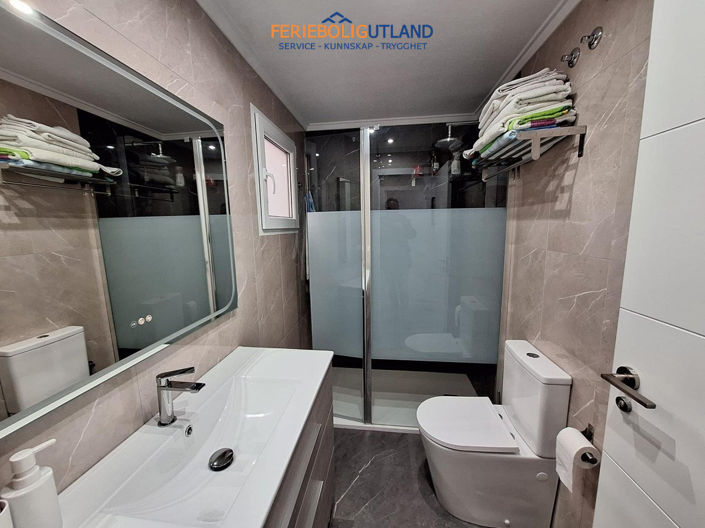 Image No.18-3 Bed Apartment for sale