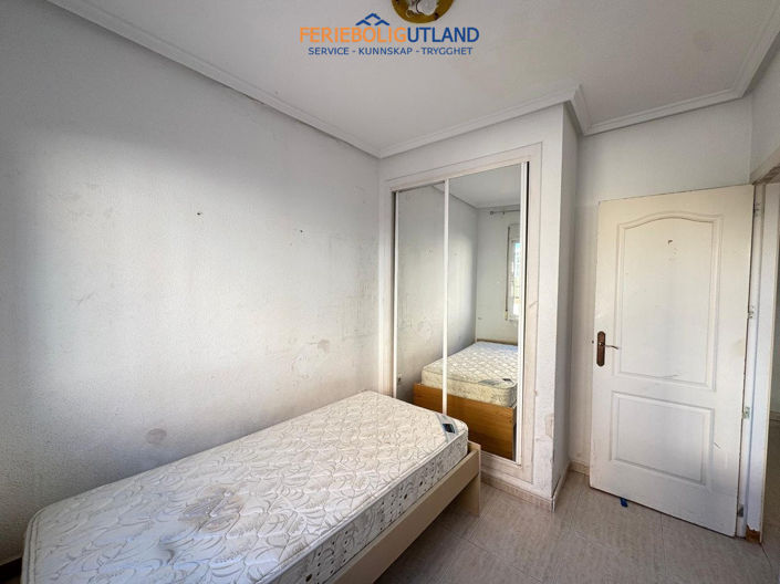 Image No.20-2 Bed Apartment for sale