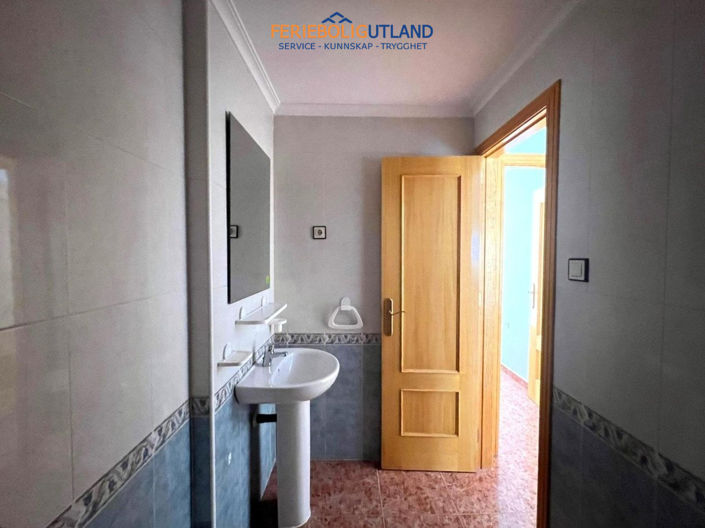 Image No.16-2 Bed Bungalow for sale