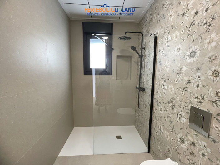 Image No.23-3 Bed Villa for sale