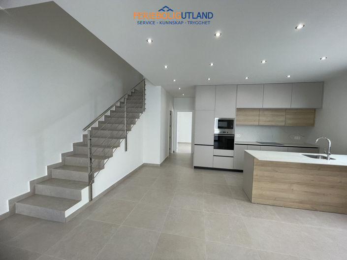 Image No.24-3 Bed Villa for sale