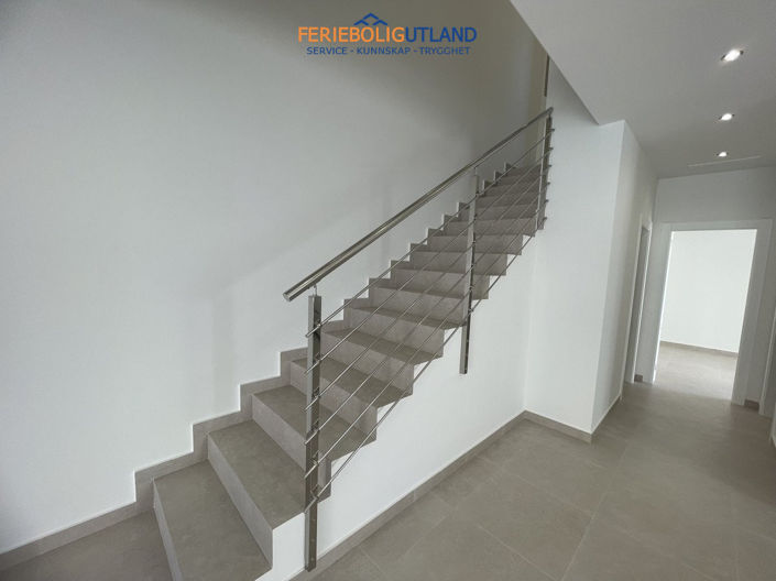 Image No.25-3 Bed Villa for sale