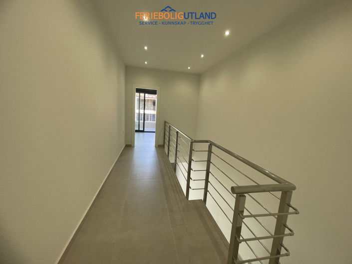 Image No.43-3 Bed Villa for sale