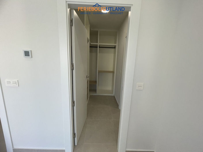 Image No.49-3 Bed Villa for sale