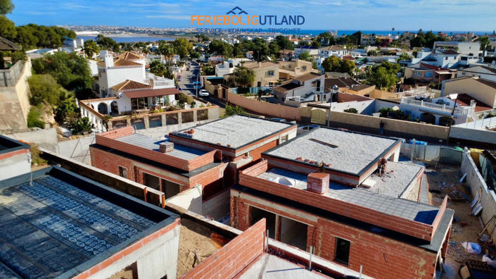 Image No.3-Villa de 3 chambres à vendre à Alicante