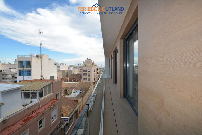 Image No.20-3 Bed Apartment for sale