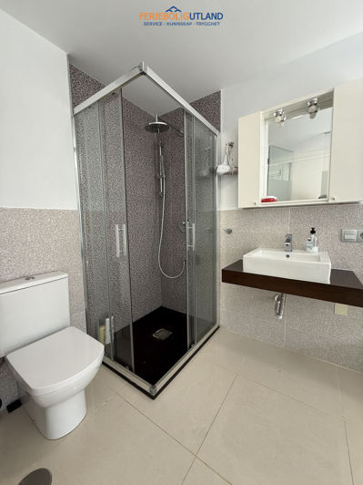 Image No.21-2 Bed Apartment for sale